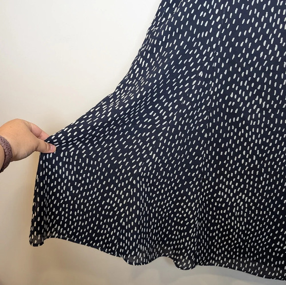 Vintage Villager Liz Claiborne 90s Navy White Dot Midi Flowy Skirt Size 8 - Picture 4 of 8